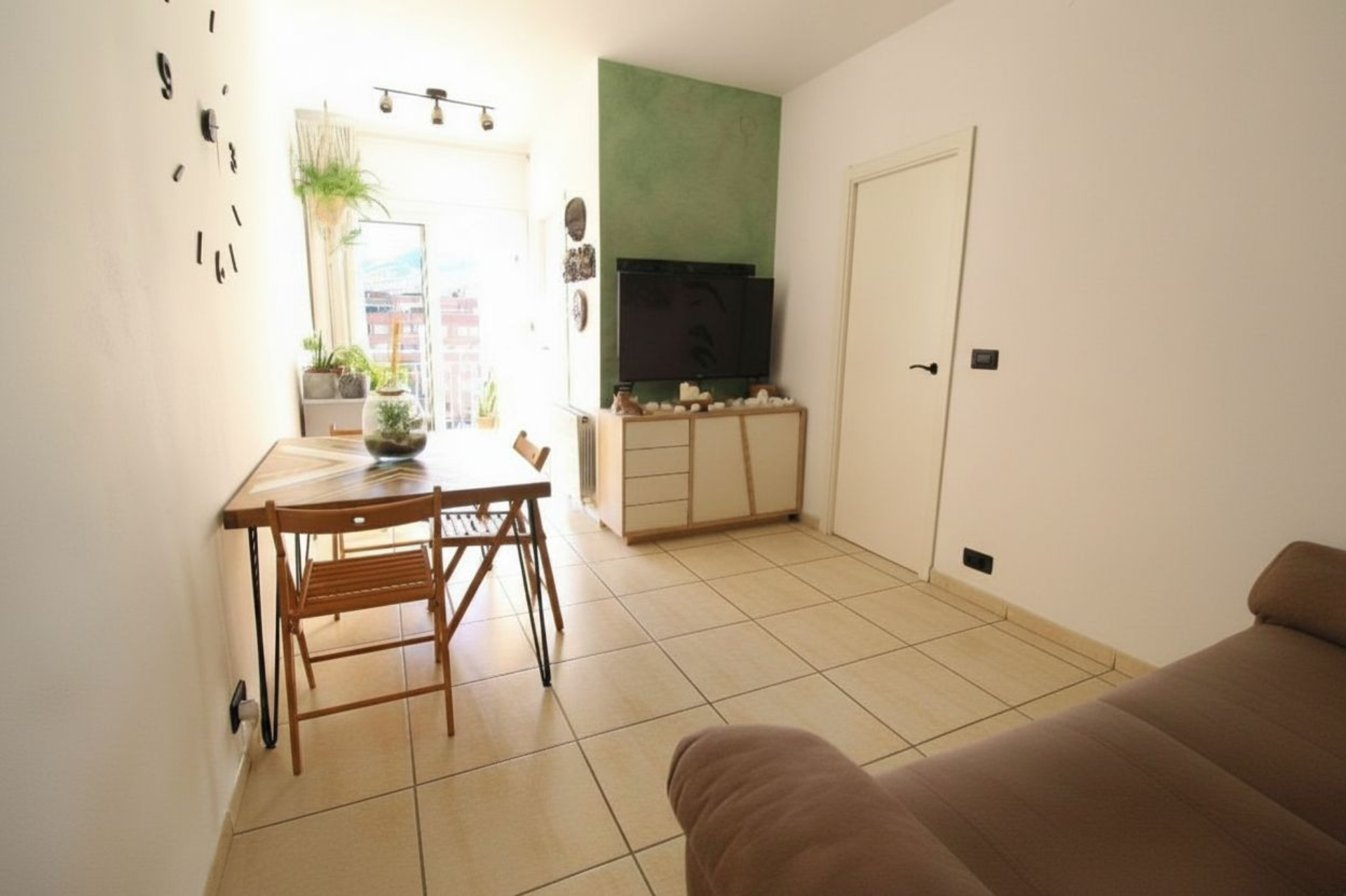 nouroom-325