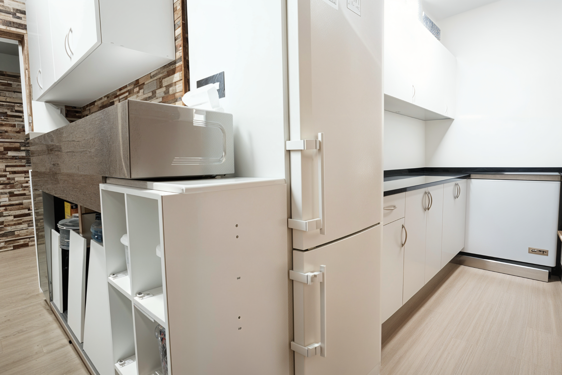 nouroom-386